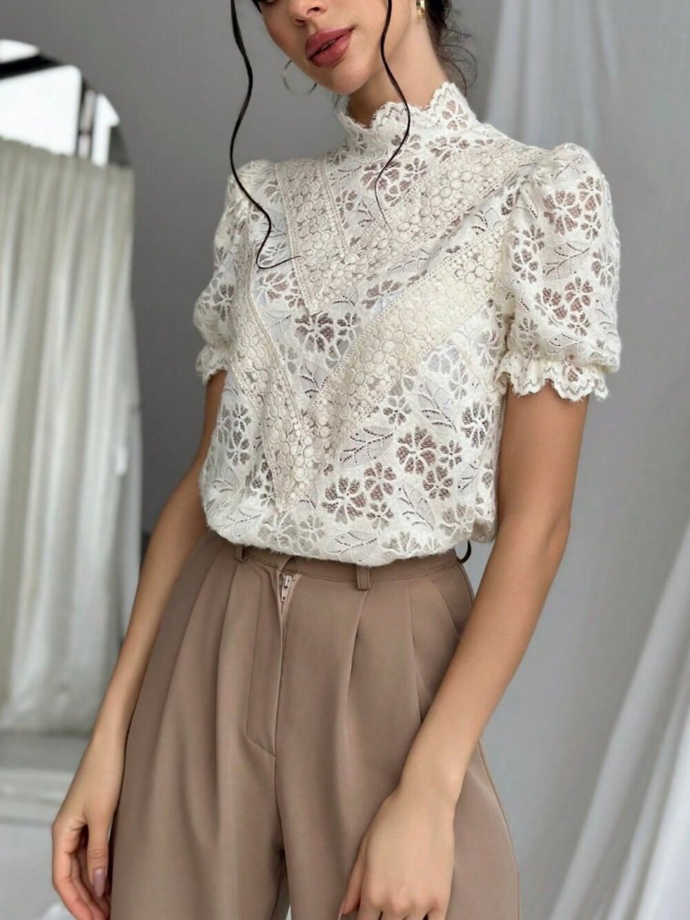 Elegant Women's Texture Semi Sheer Fabric puffed Bubble Sleeves Shirt top - Picture 4 of 6
